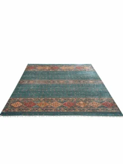 Chobi Schal|Kibek Hot