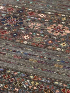 Chobi Schal|Kibek Hot