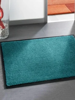 Pleasent|Kibek Clearance